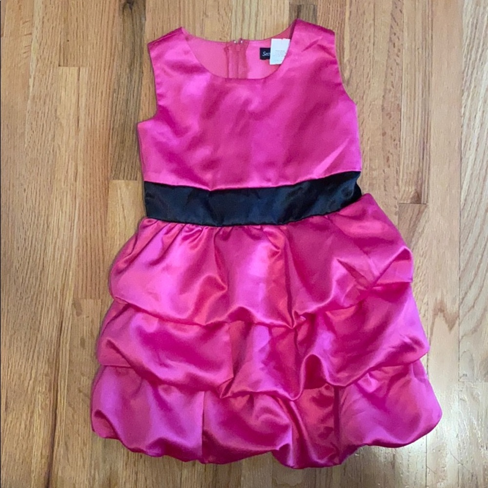 Adorable holiday dress
